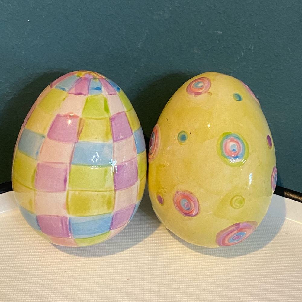 Set of 2 Ceramic Easter Eggs - Checkerboard and Dot pattern